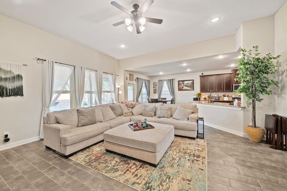 House in Houston, Texas, United States 4 - 18570607