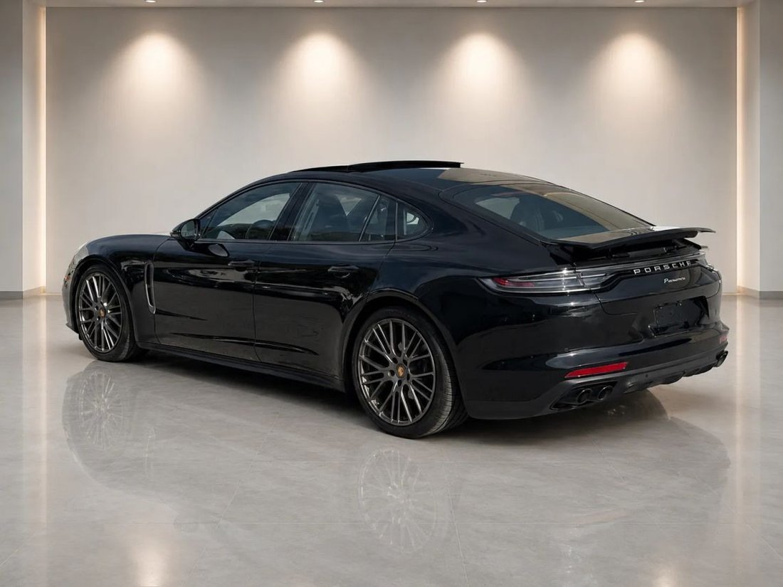 Sedan in Hollywood, FL, United States 5 - 18571164
