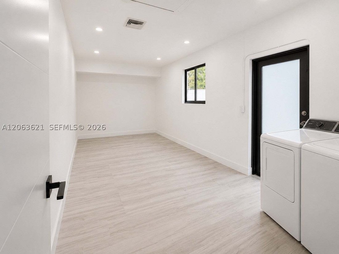 House in Miami, Florida, United States 5 - 18567329