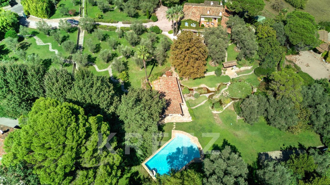 Villa in Mougins, Provence-Alpes-Côte d'Azur, France 2 - 15241194