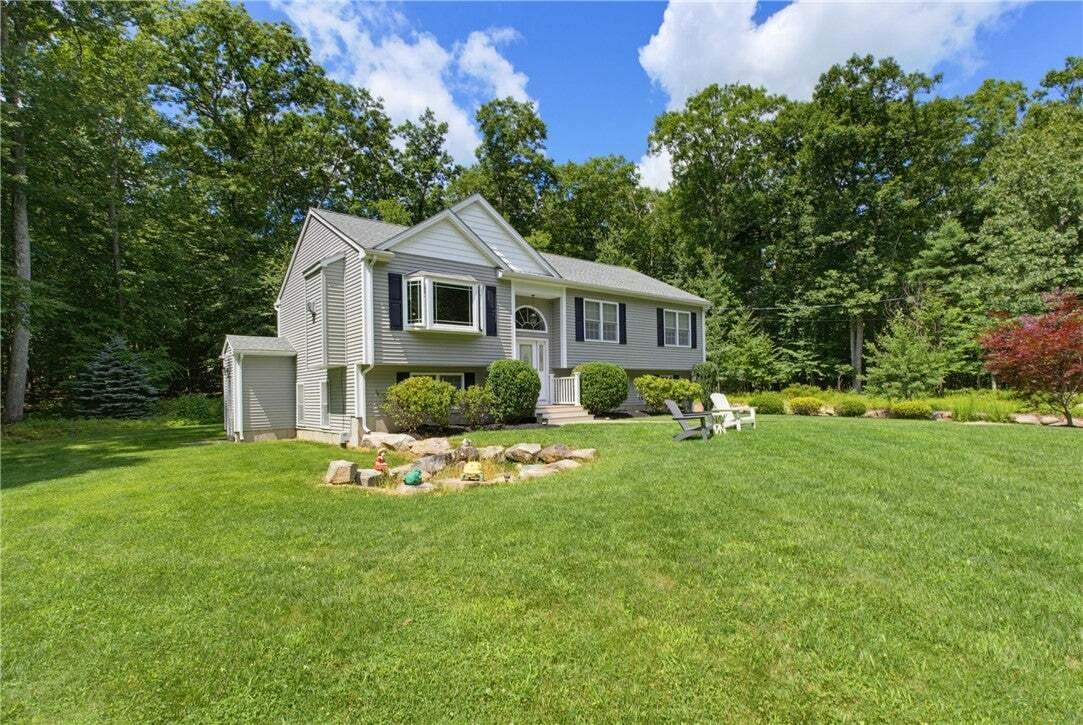 House in Coventry, Rhode Island, United States 5 - 18570597