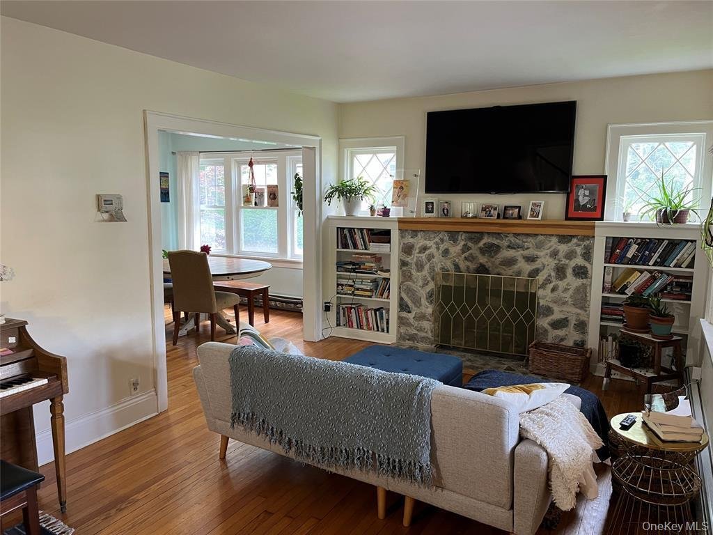 House in Halesite, New York, United States 2 - 18569472