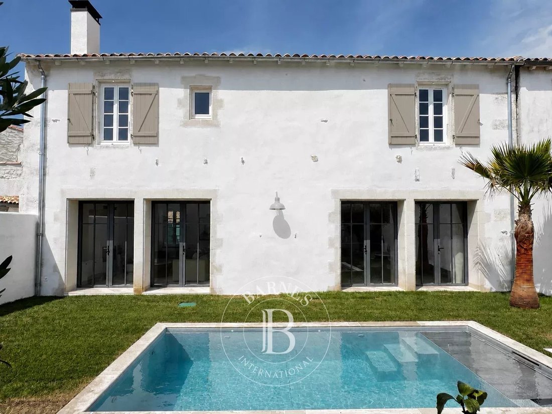 House in Sainte-Marie-de-Ré, Nouvelle-Aquitaine, France 1 - 18573418