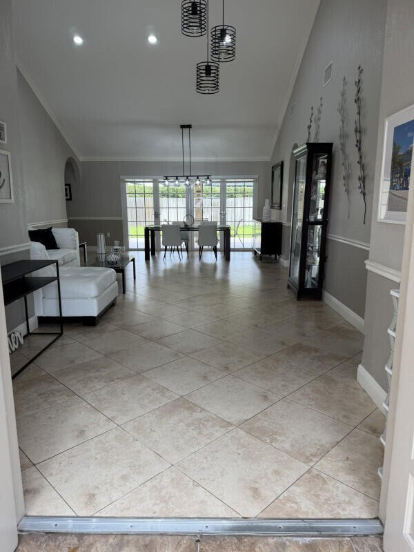 House in Hialeah, Florida, United States 4 - 18567222