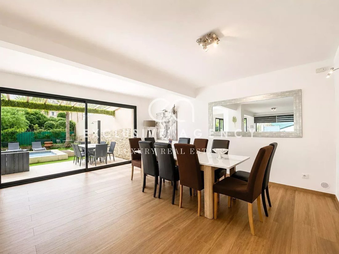 House in Tassigny, Cannes, France 3 - 16182988