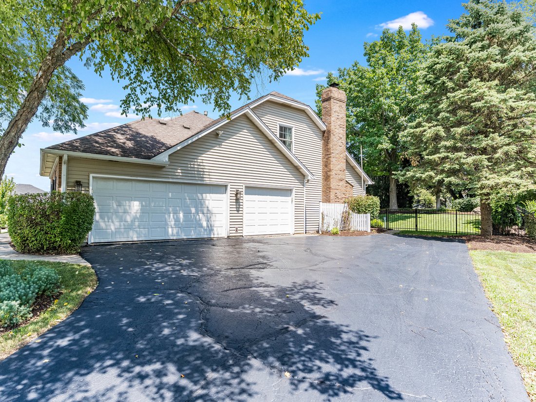 House in Naperville, Illinois, United States 3 - 18570994