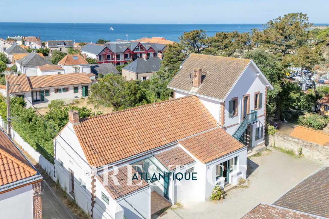 Villa in Prefailles, Pays de la Loire, France 1 - 17552510