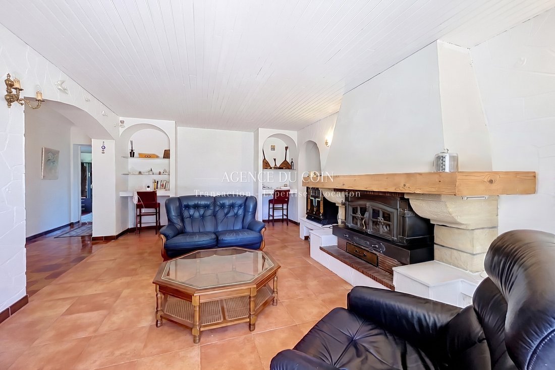 Villa in Trans-en-Provence, Provence-Alpes-Côte d'Azur, France 2 - 18570894