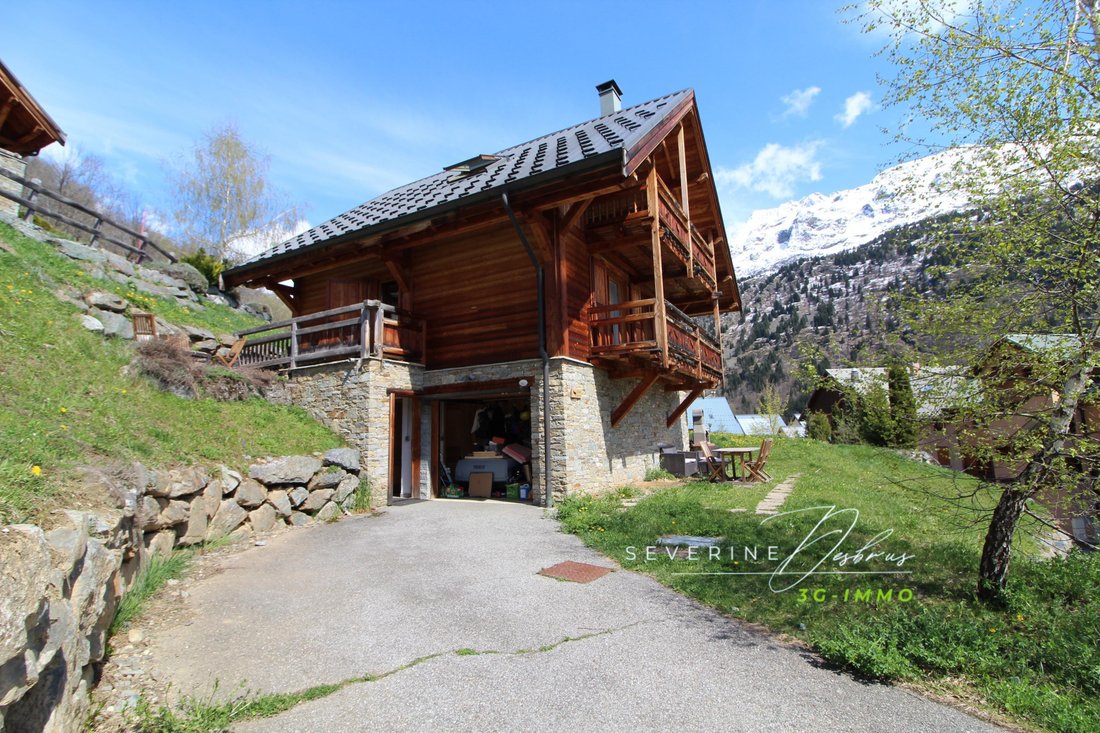 Chalet in Vaujany, Auvergne-Rhône-Alpes, France 2 - 17010652