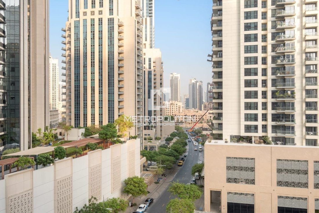 Apartment in Downtown Dubai, Dubai, United Arab Emirates 4 - 18567956