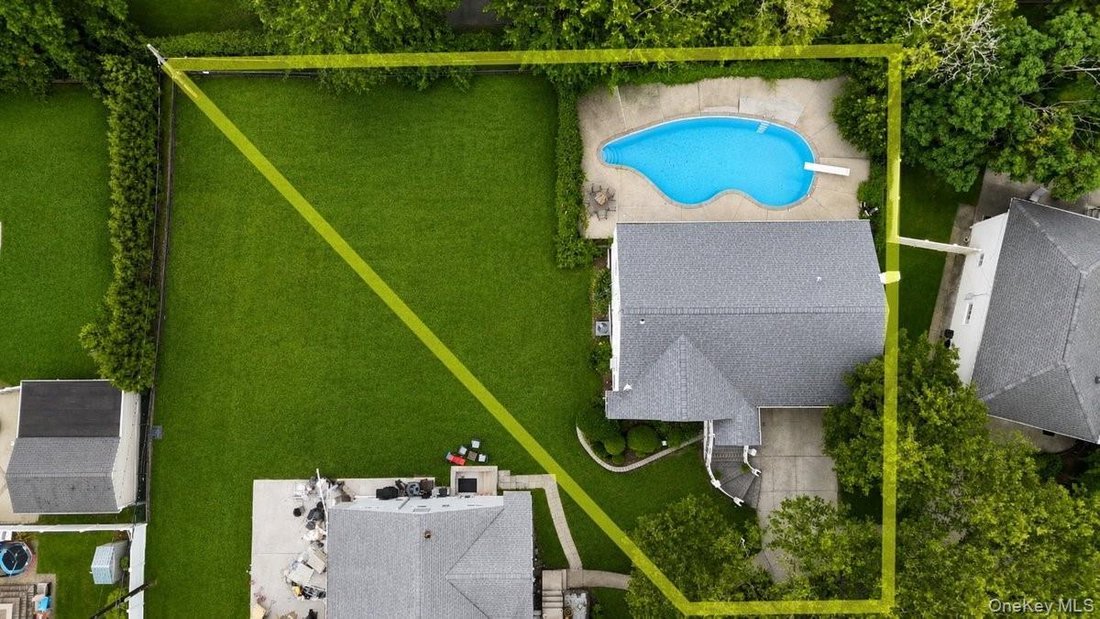 House in Valley Stream, New York, United States 1 - 17913331