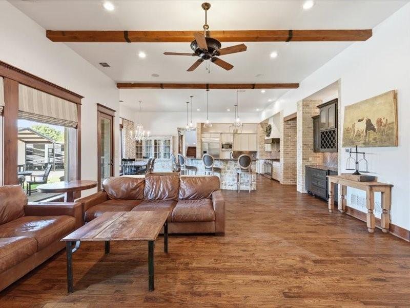 House in Lantana, Texas, United States 4 - 18567296