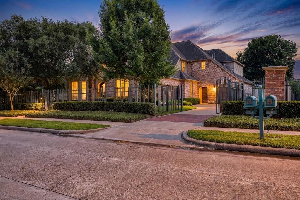 House in Missouri City, Texas, United States 1 - 18567660