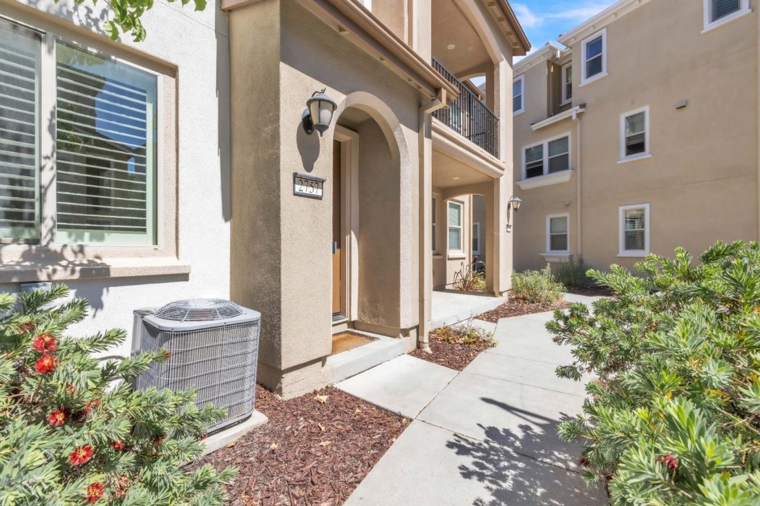 Townhouse in San Jose, California, United States 2 - 18566954