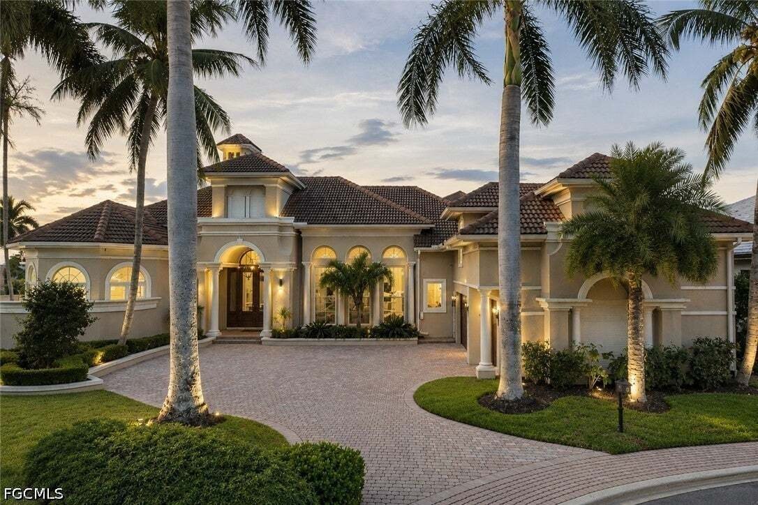 Maison à Cape Coral, Floride, États-Unis 1 - 18566983