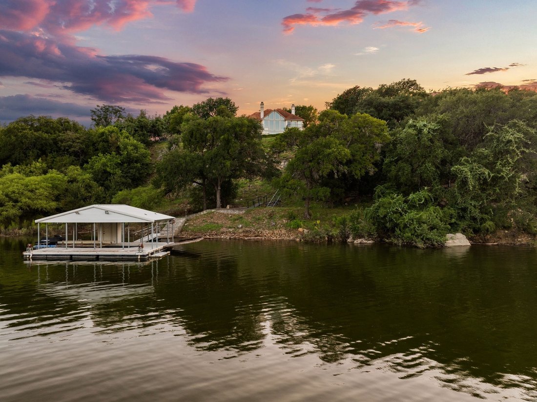 House in Spicewood, Texas, United States 4 - 18571627