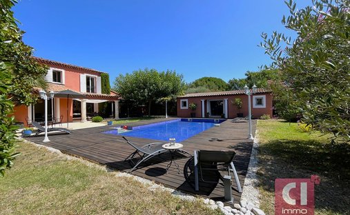 House in Neoules, Provence-Alpes-Côte d'Azur, France 1