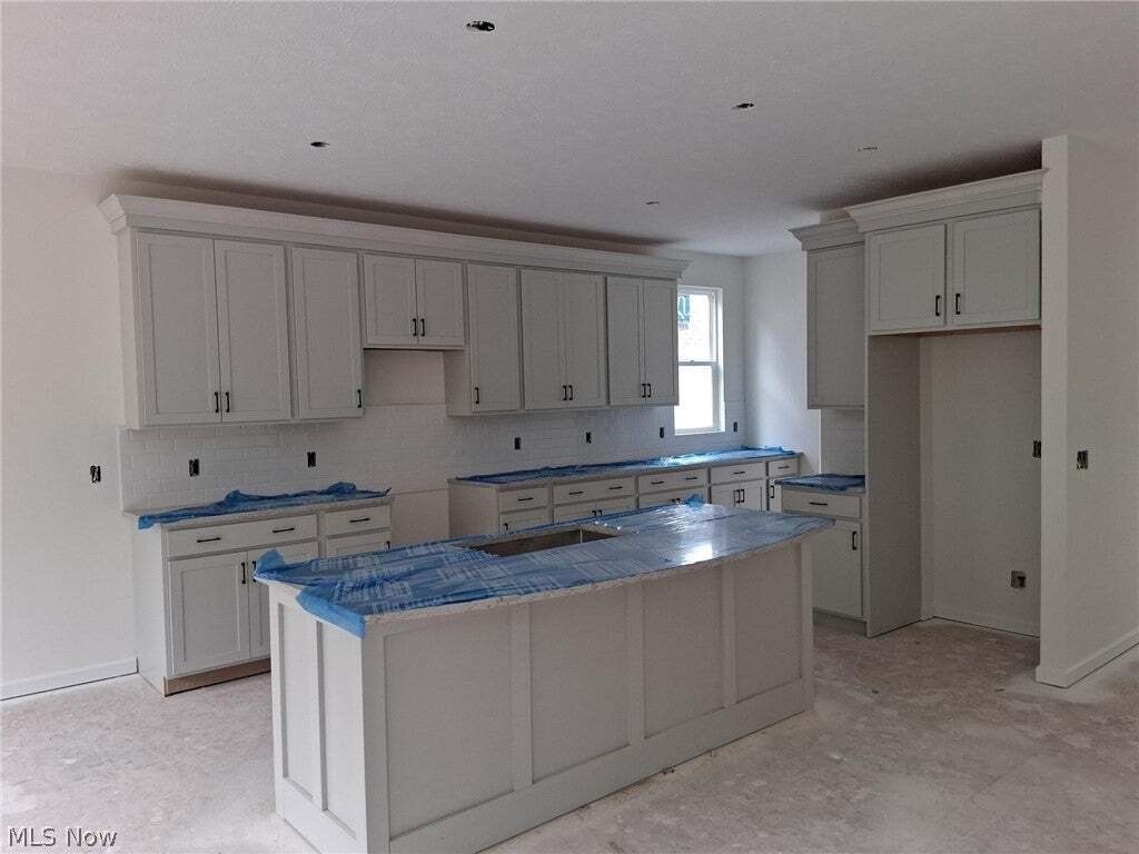 House in Montrose-Ghent, Ohio, United States 3 - 18057013