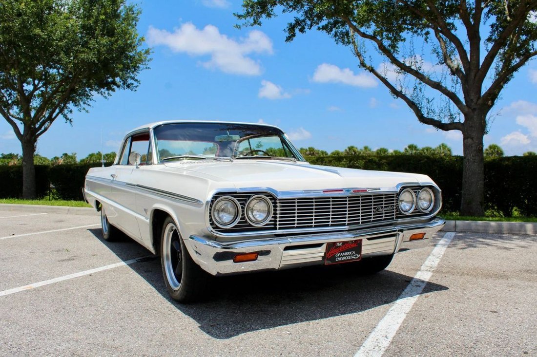 Coupe in Sarasota, FL, United States 5 - 18568151