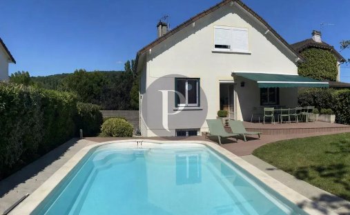 House in Ouest, Igny, France 1