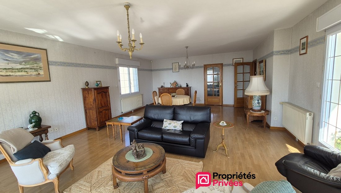 Villa in Gambetta, Boulogne-sur-Mer, France 2 - 18567986