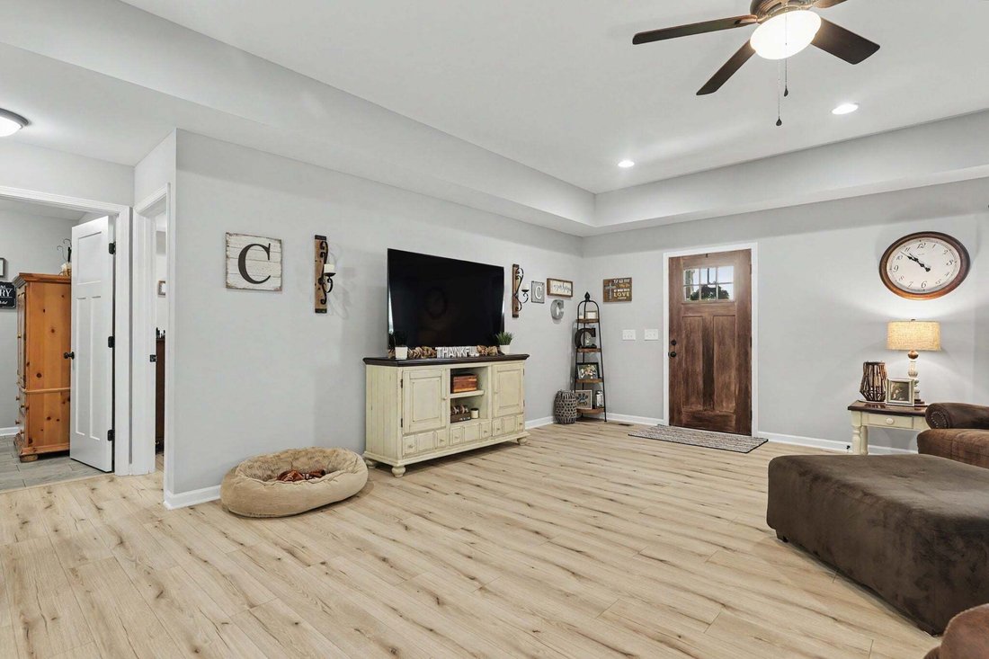 House in Manchester, Tennessee, United States 4 - 18573563
