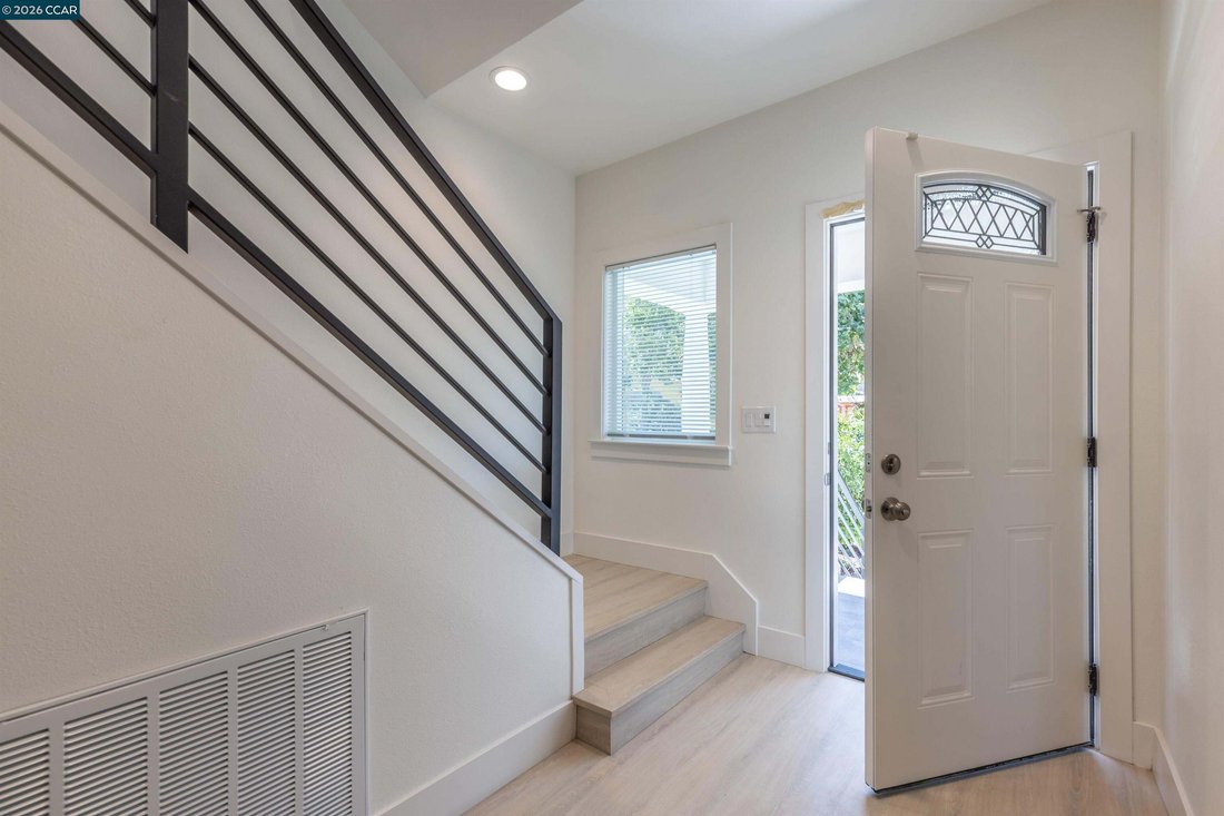 House in Oakland, California, United States 4 - 18568849