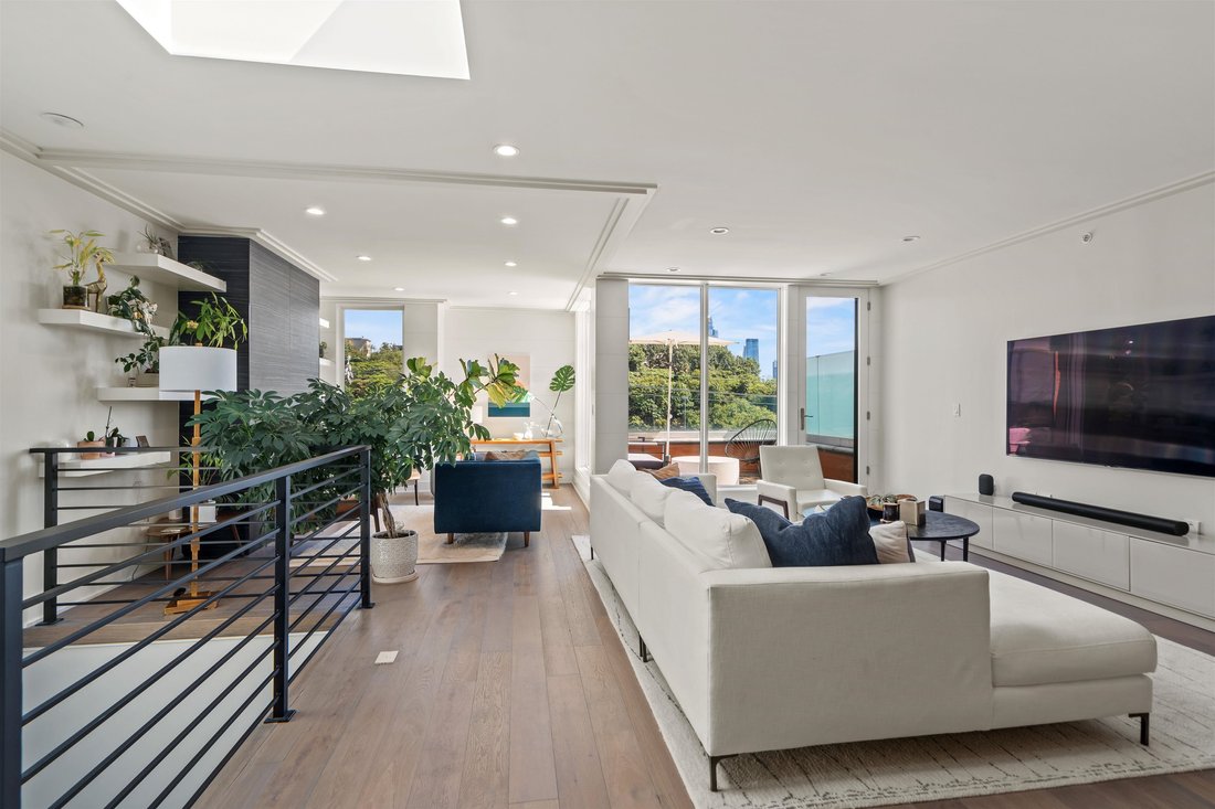 Condo in Weehawken, New Jersey, United States 1 - 18076020