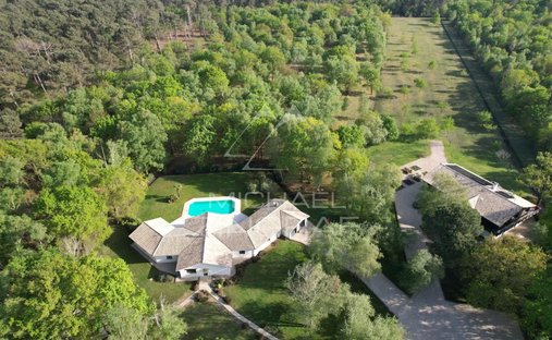 Estate in Chante Cigale, Gujan-Mestras, France 1