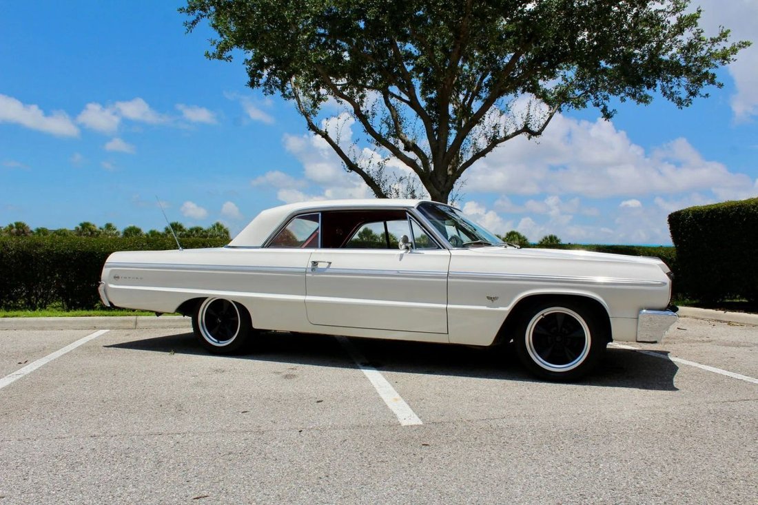 Coupe in Sarasota, FL, United States 3 - 18568151