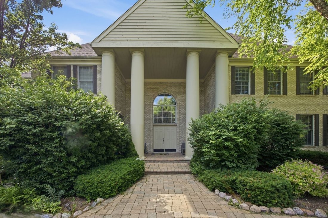 House in Crystal Lake, Illinois, United States 1 - 18570054