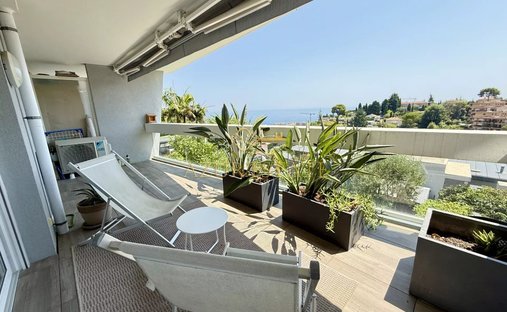 Apartment in Village-Cros de Caste-Coupiere-Mont Gros, Roquebrune-Cap-Martin, France 1