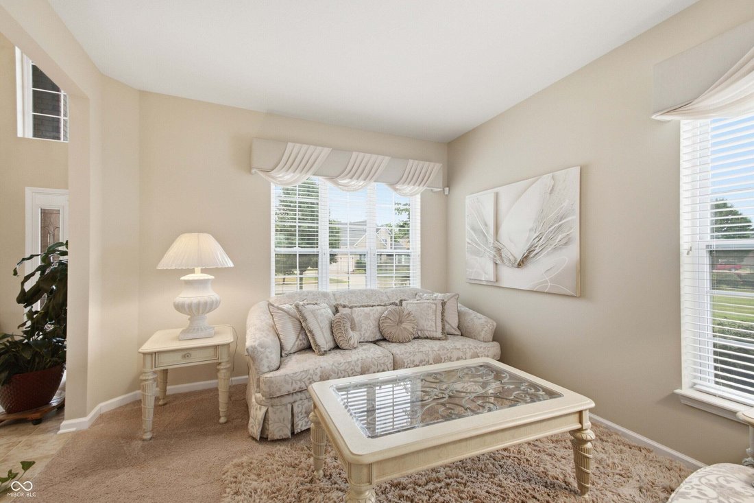House in Indianapolis, Indiana, United States 5 - 18567034