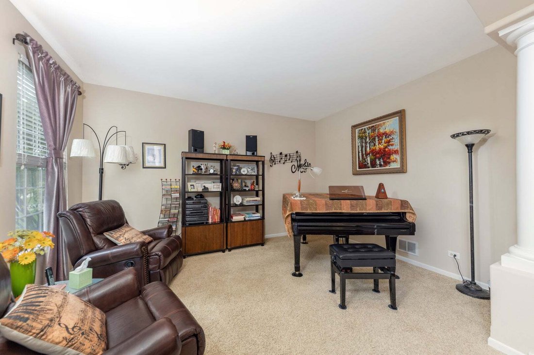 House in Oswego, Illinois, United States 4 - 18570761