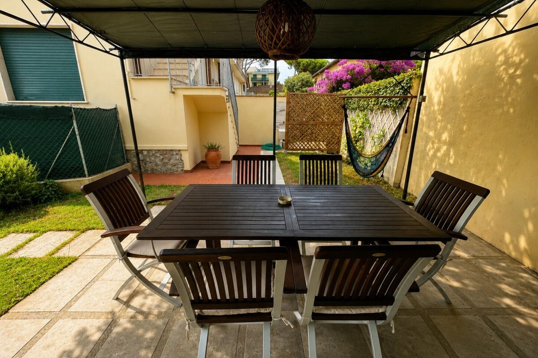 Apartment in Pietrasanta, Tuscany, Italy 4 - 18568658
