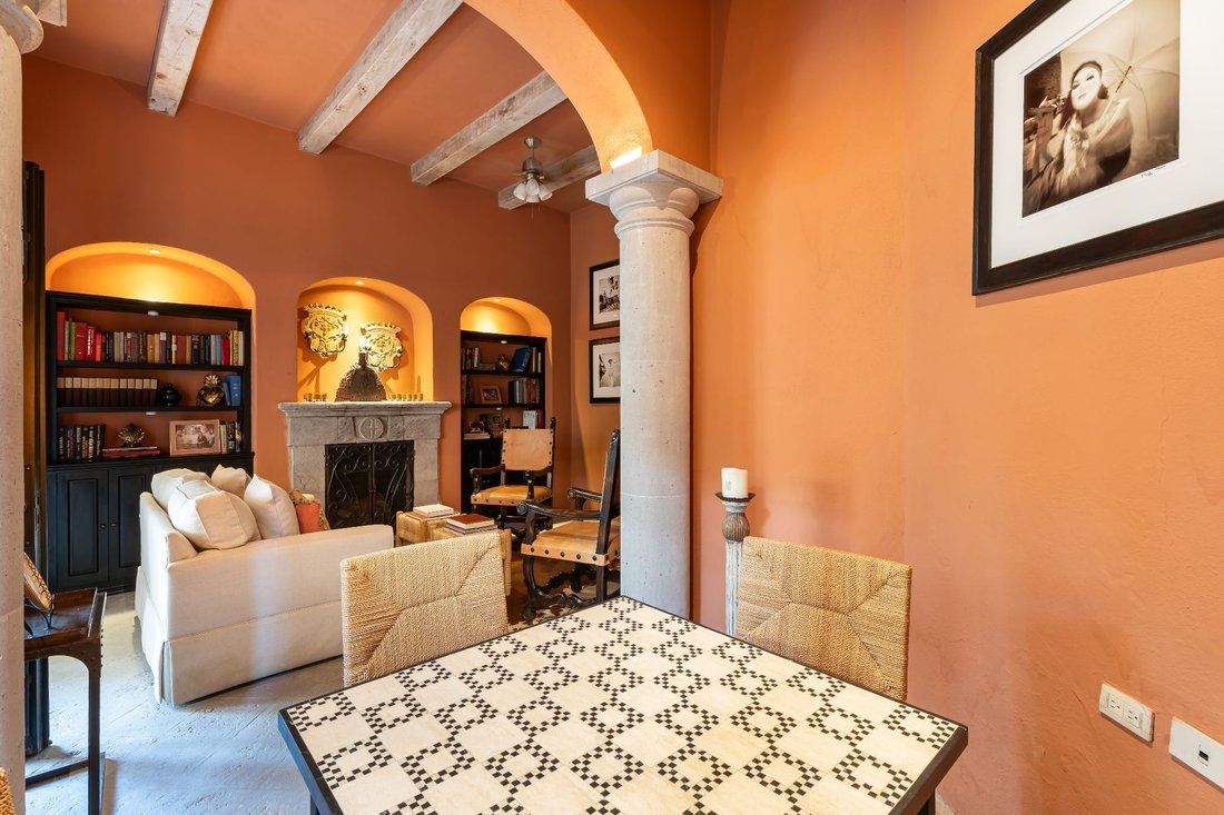 House in San Miguel de Allende, Guanajuato, Mexico 4 - 18570114