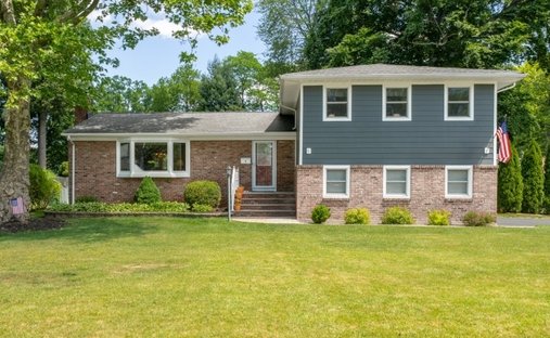 House in New Providence, New Jersey, United States 1