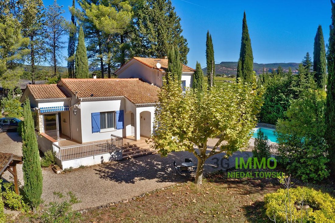 Estate in La Motte, Provence-Alpes-Côte d'Azur, France 1 - 18281938