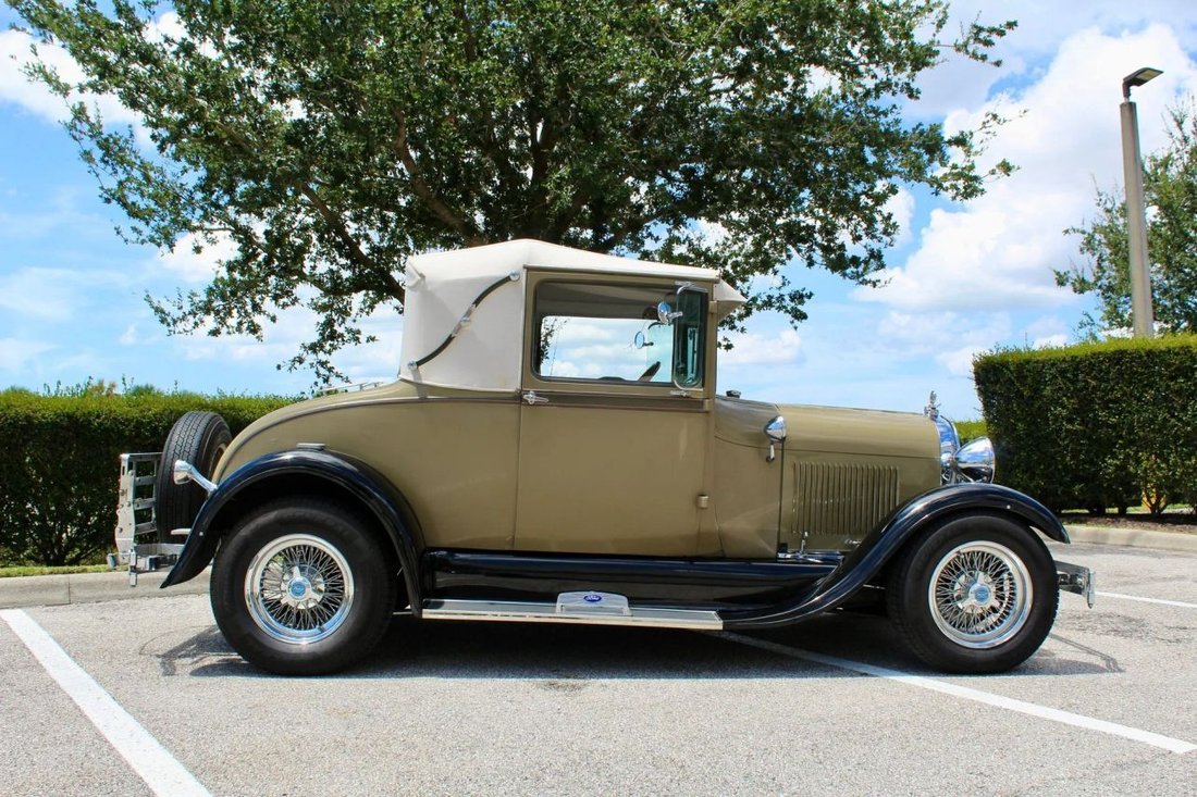 Coupe in Sarasota, FL, United States 2 - 18568208