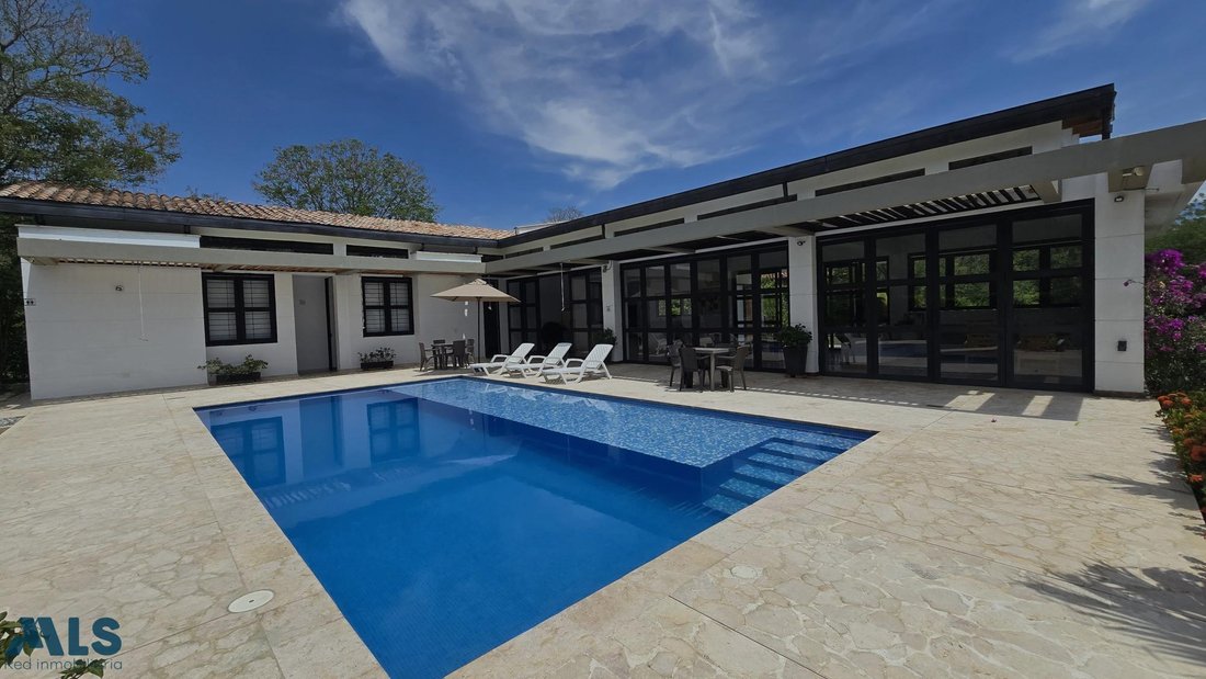 Finca in Santa Fe de Antioquia, Santa Fe de Antioquia, Colombia 1 - 18567658