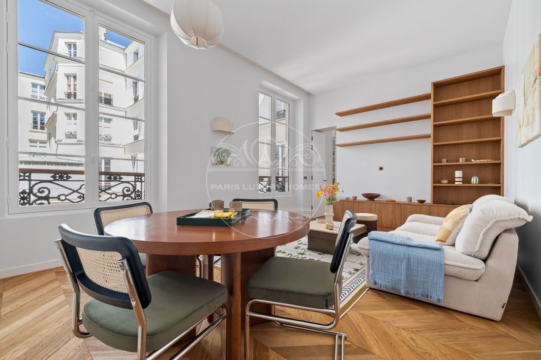 Apartment in Palais Royal, Paris 1er Arrondissement, Paris 2 - 18573141