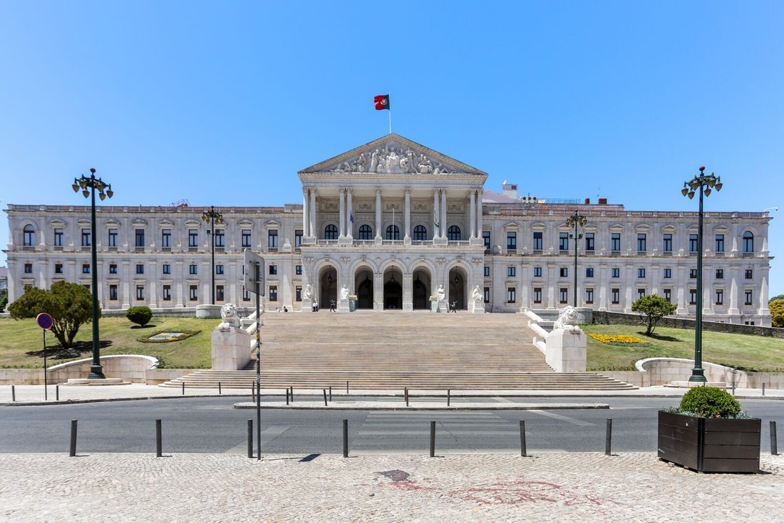 Misericordia, Lisbon, Portugal 2 - 18571011