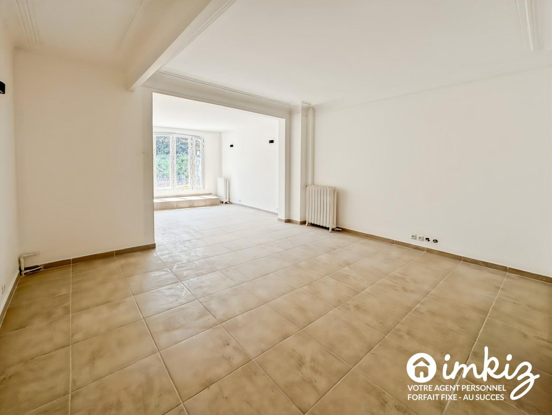 House in Centre Ville, Rosny-sous-Bois, France 1 - 18567046