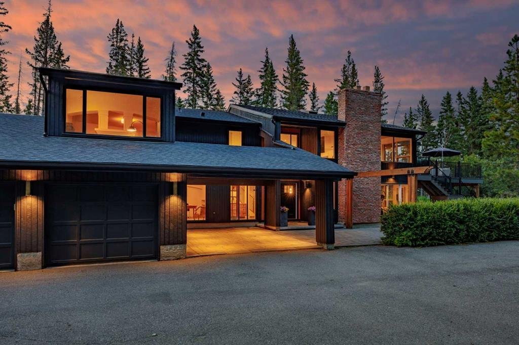 House in Calgary, Alberta, Canada 2 - 18570087