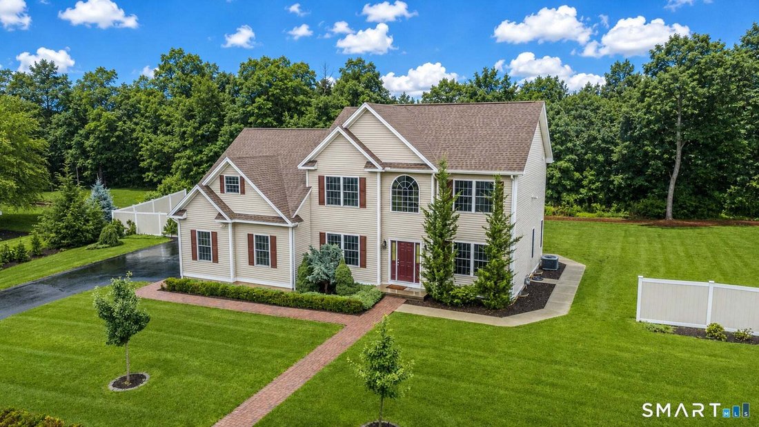 House in Southington, Connecticut, United States 1 - 18410967
