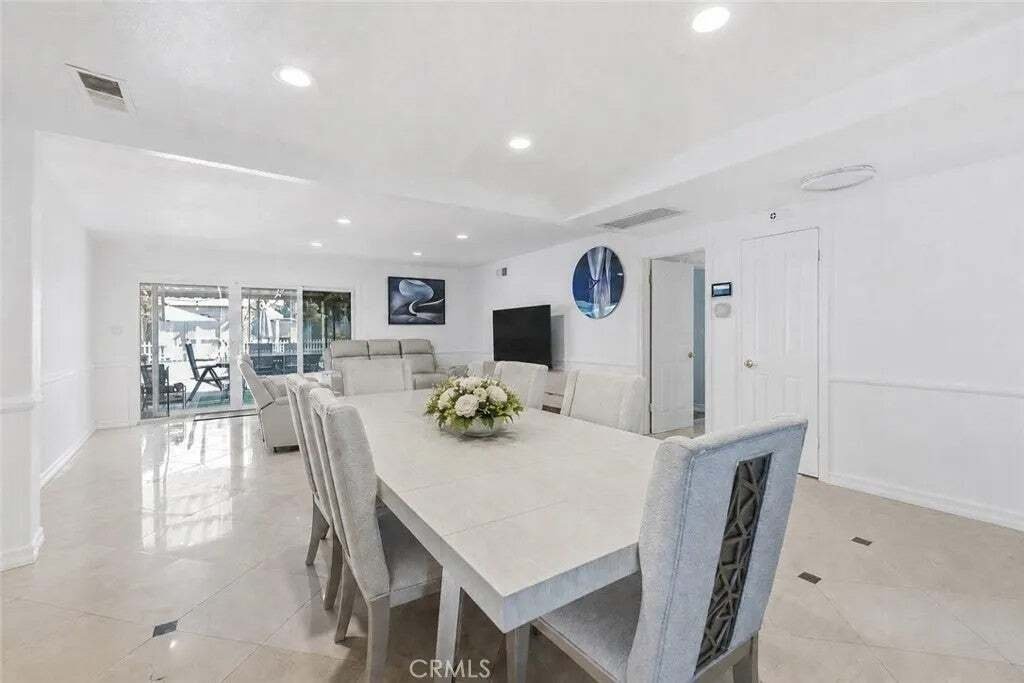 House in Orange, California, United States 4 - 18570740