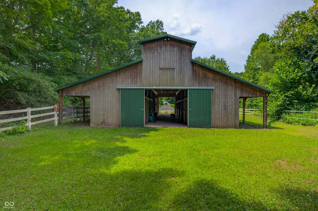 House in Trafalgar, Indiana, United States 3 - 18568517
