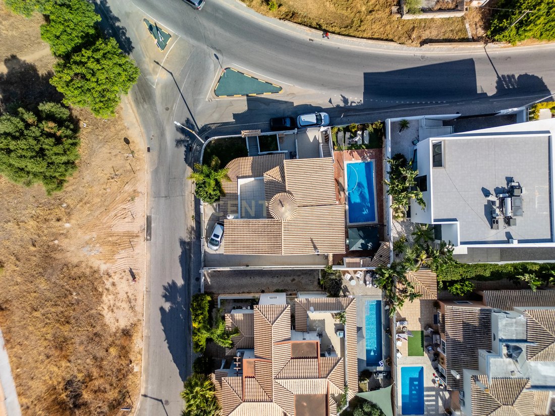 Villa in Montenegro, Algarve, Portugal 1 - 18570899