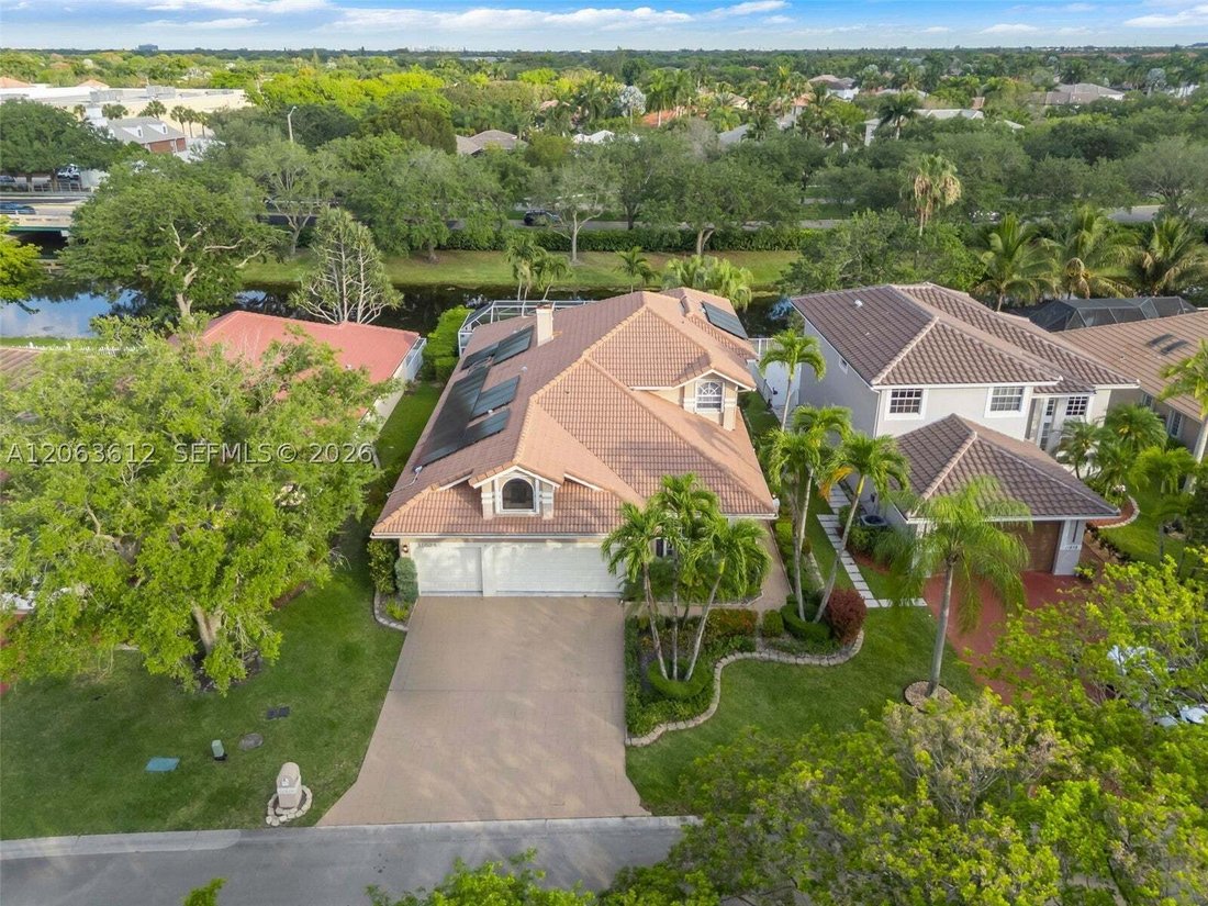 Maison à Coral Springs, Floride, États-Unis 4 - 18567355