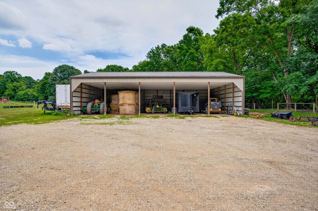 House in Trafalgar, Indiana, United States 4 - 18568517